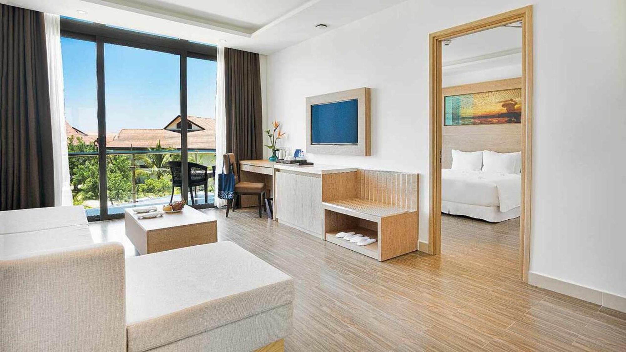 Robinson Nam Hoi An Hotel Tam Ky Exterior photo